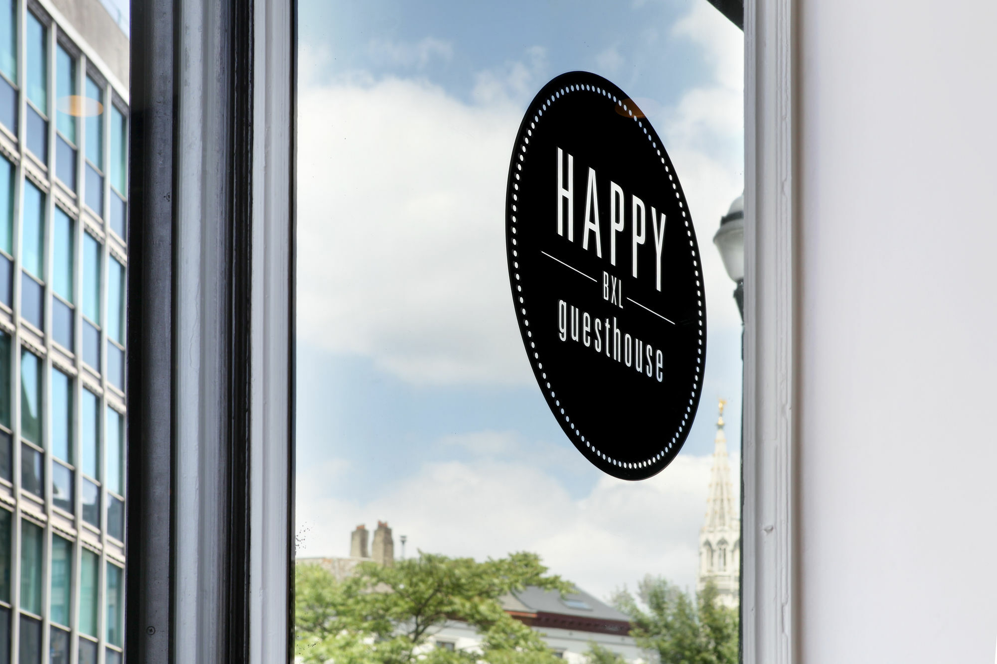 Happy Guesthouse - Grand Place Bruselas Exterior foto